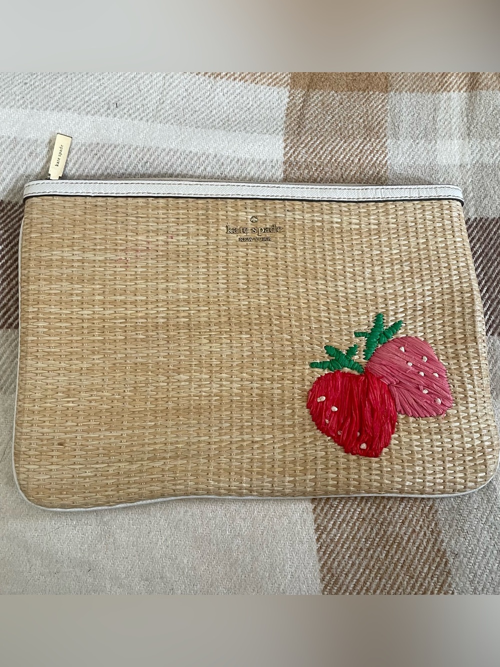 kate spade Straw Picnic in the Park Wristlet Pouch w/ Red & Pink Strawberry - Picture 2 of 10